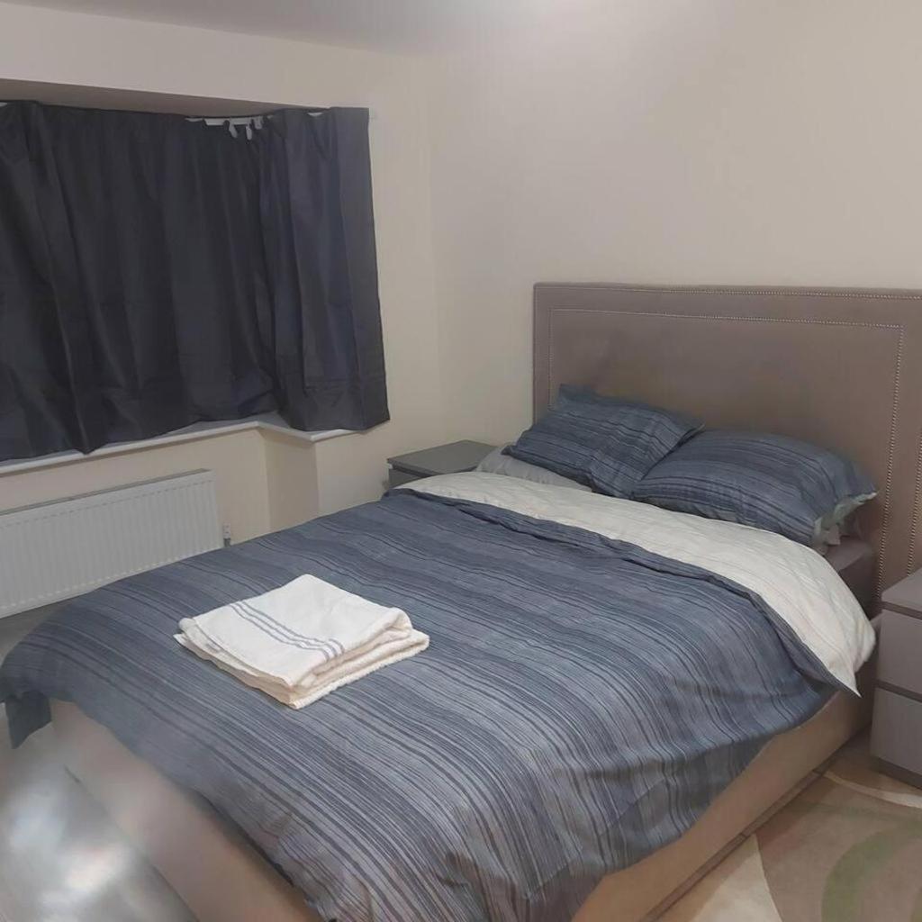 Lovely & Beautiful 2 Bed-Apartment In Borehamwood Zewnętrze zdjęcie