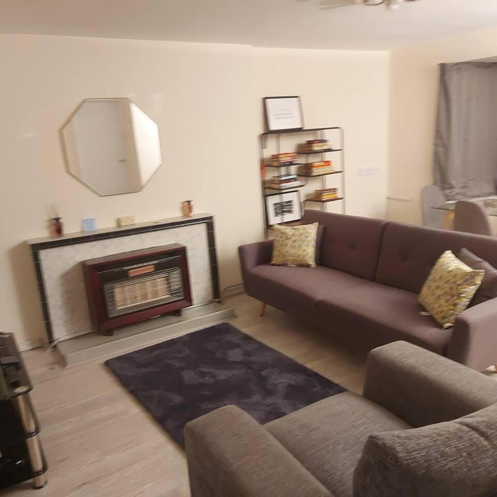 Lovely & Beautiful 2 Bed-Apartment In Borehamwood Zewnętrze zdjęcie