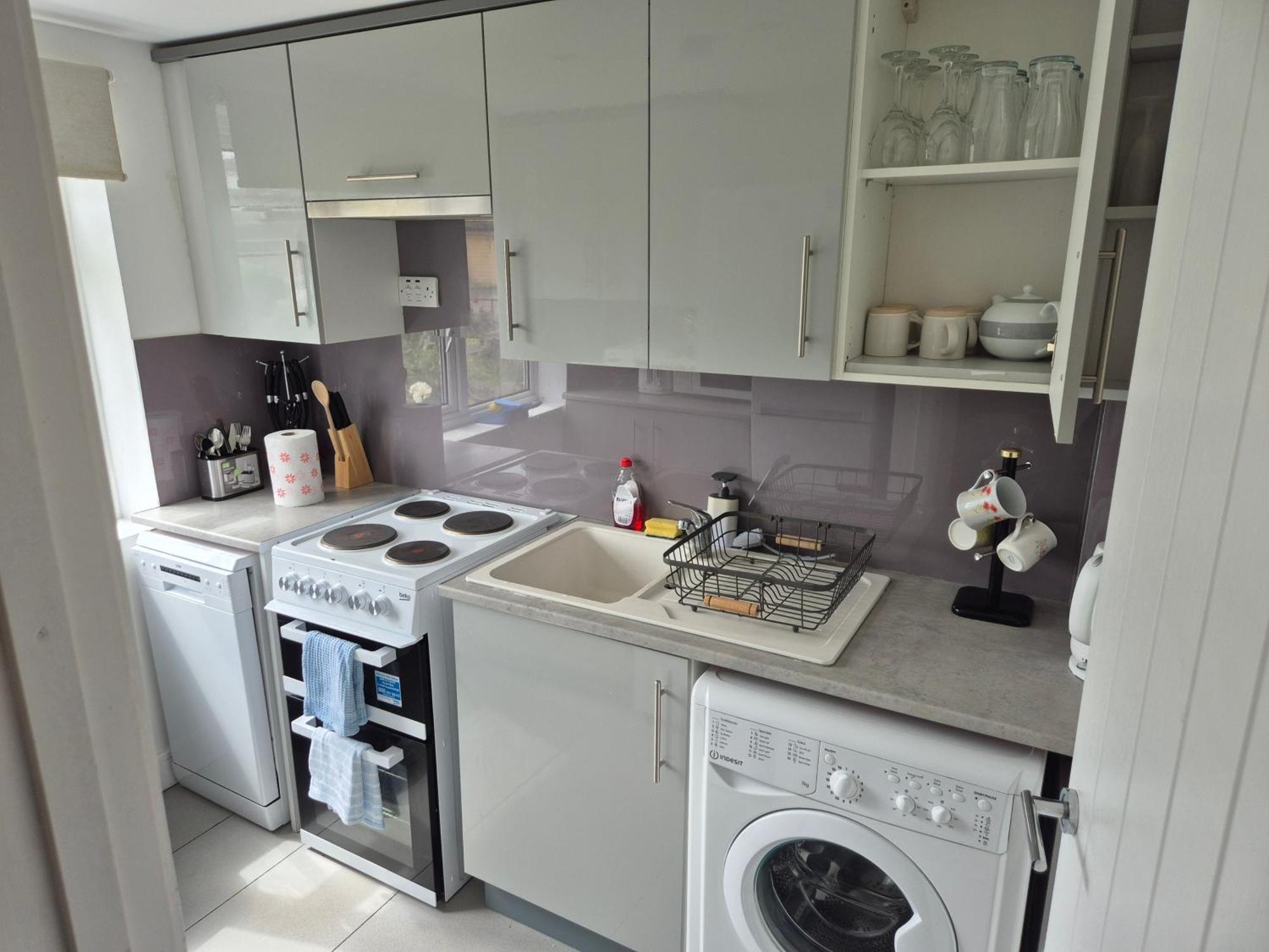 Lovely & Beautiful 2 Bed-Apartment In Borehamwood Zewnętrze zdjęcie